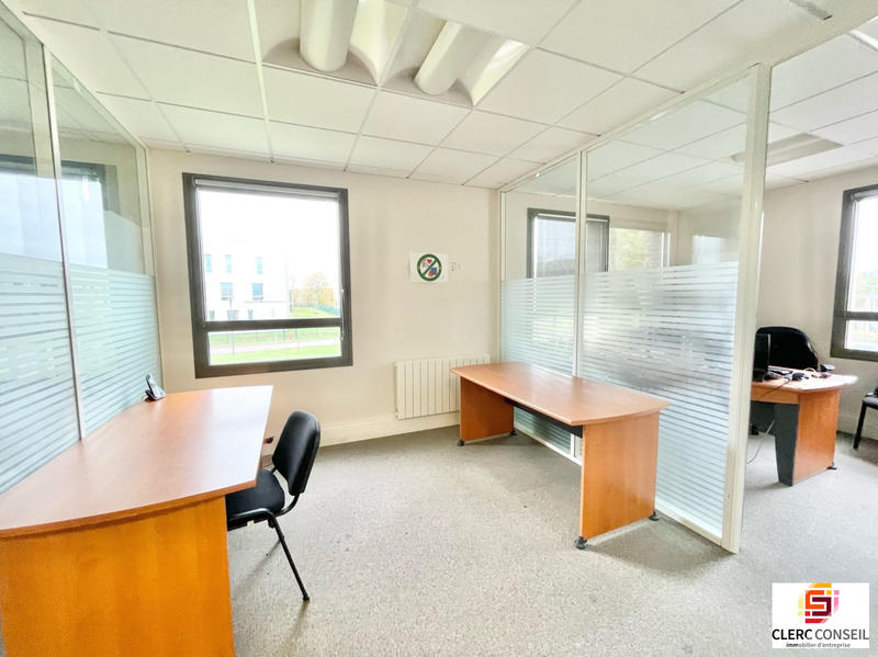 Bureau - 146 m²