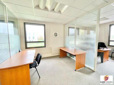 Bureau - 146 m²