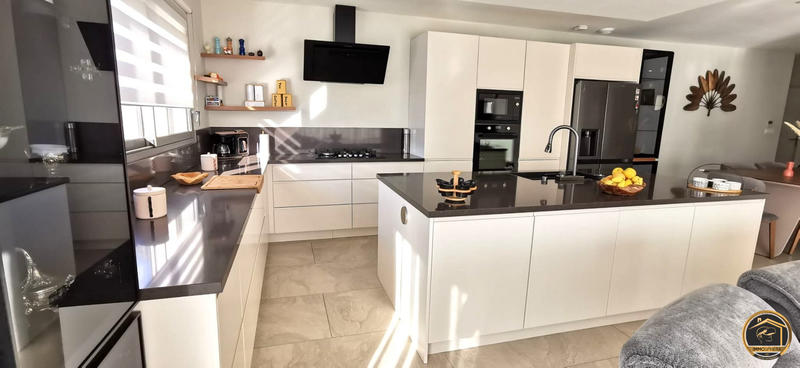 Maison contemporaine - 146 m² - 5 pièces