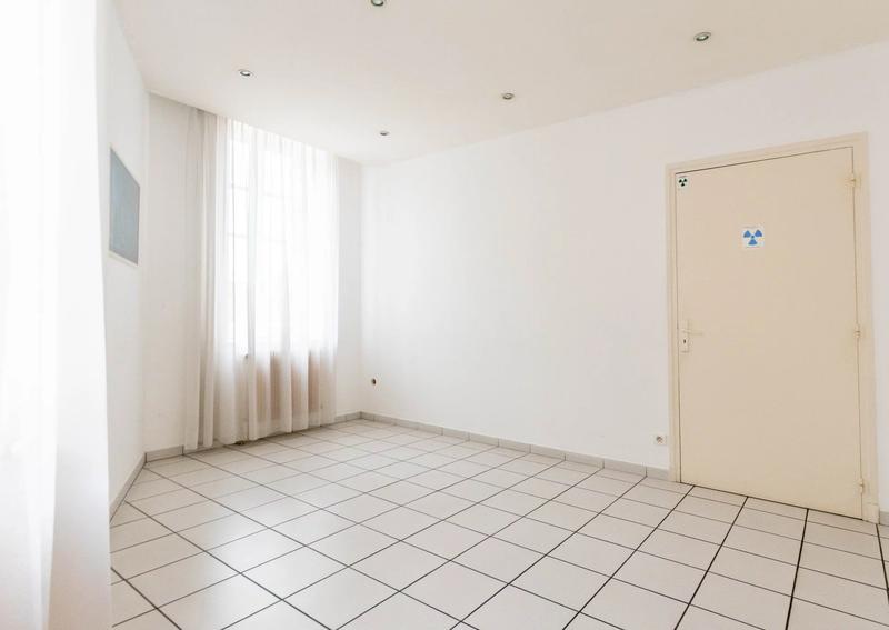 Immeuble - 418 m² - 13 pièces