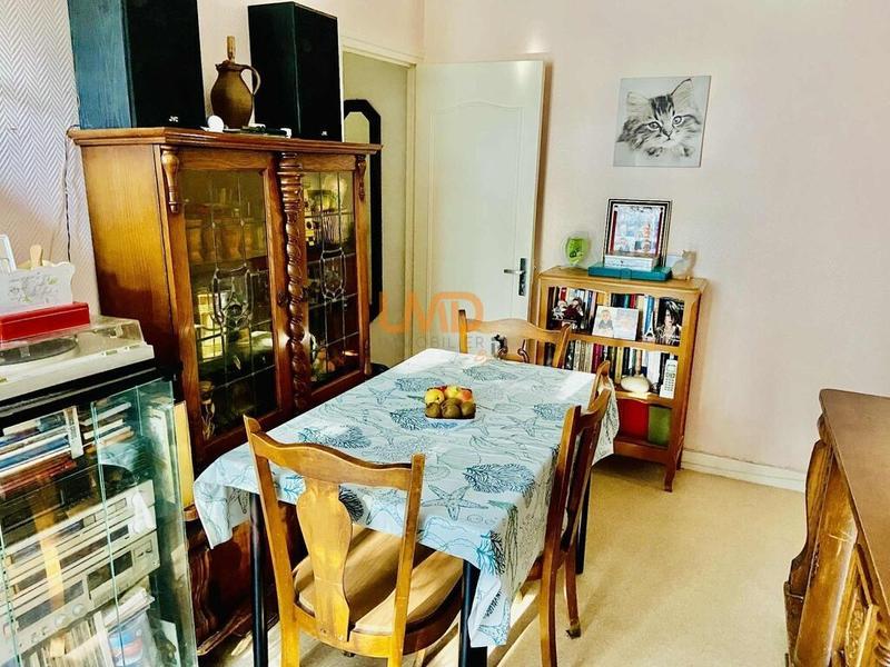 Maison - 180 m² - 11 pièces