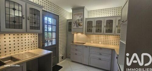 Maison - 141 m² - 6 pièces