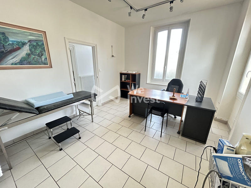 Bureau - 130 m² - 6 pièces