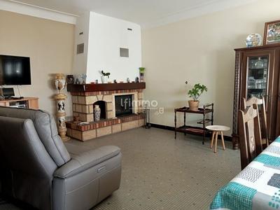 Maison - 216 m² - 6 pièces