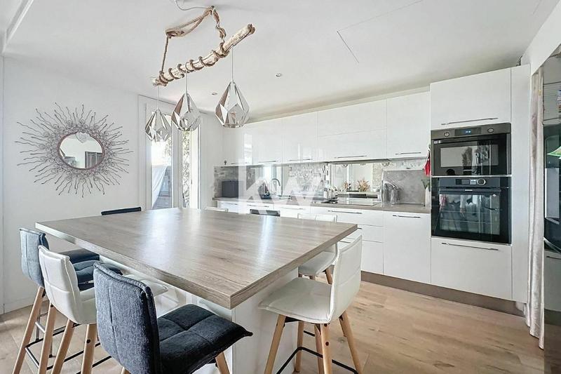 Appartement - 92 m² - 4 pièces