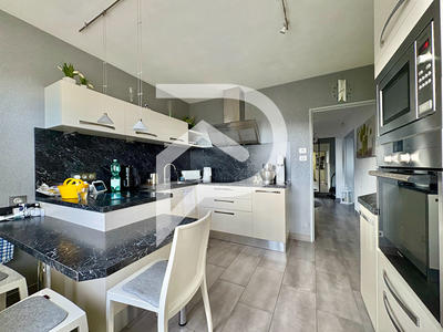 Maison - 112 m² - 5 pièces