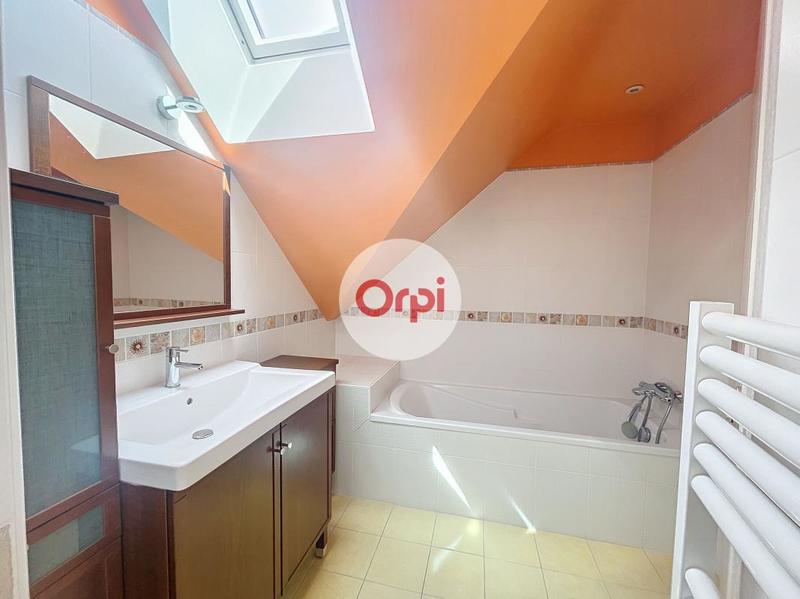 Maison - 121 m² - 5 pièces