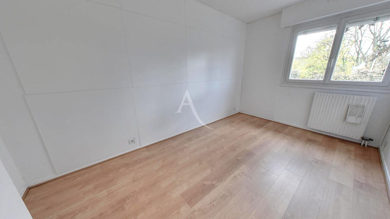 Appartement - 89 m² - 4 pièces