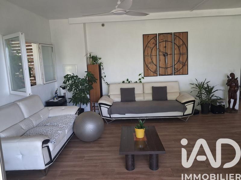 Maison - 145 m² - 9 pièces