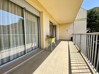 Appartement - 93 m² - 4 pièces