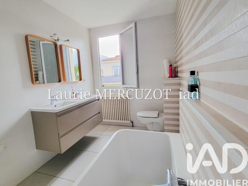 Maison - 195 m² - 7 pièces