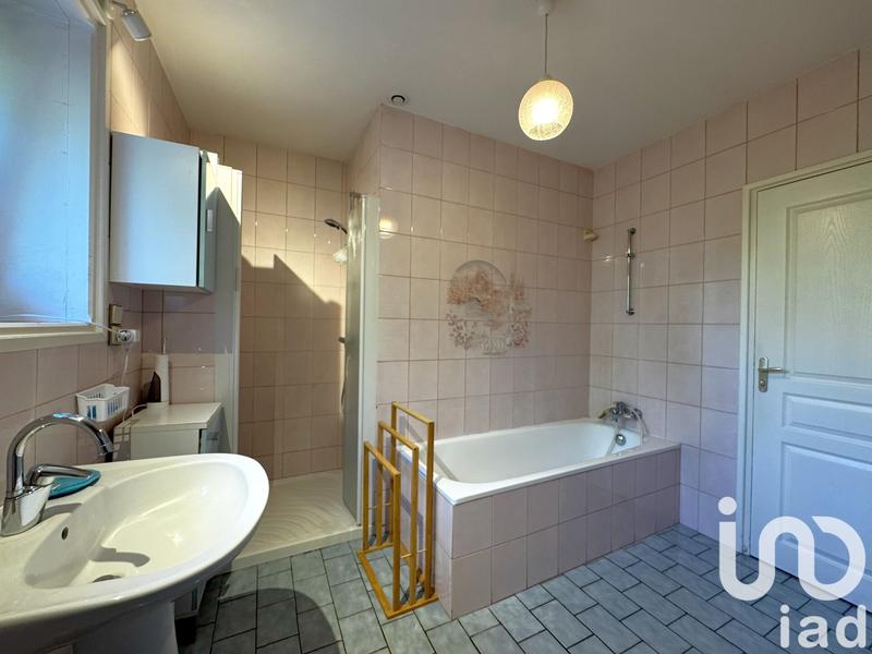 Maison - 136 m² - 6 pièces