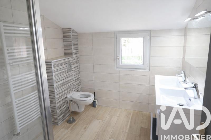 Maison - 251 m² - 10 pièces