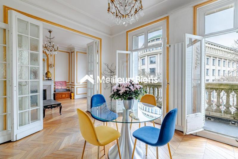 Appartement - 89 m² - 4 pièces