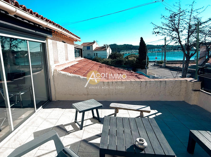 Maison - 220 m² - 8 pièces