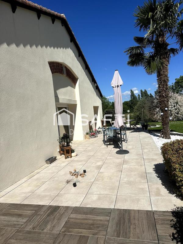 Maison - 217 m² - 6 pièces