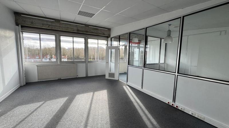 Bureau - 404 m²