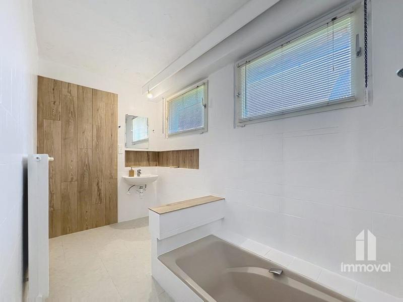 Maison - 180 m² - 5 pièces