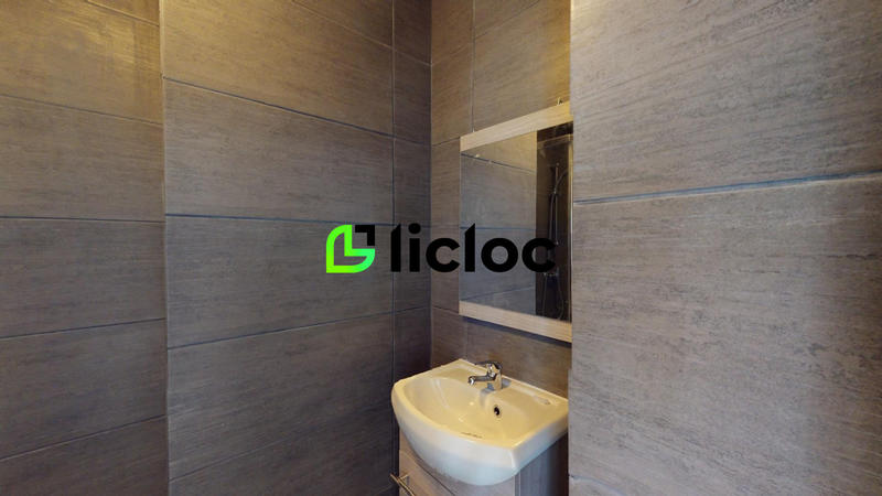 Appartement - 85 m² - 5 pièces