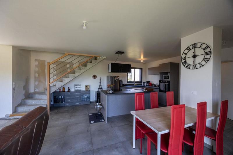 Villa - 121 m² - 5 pièces