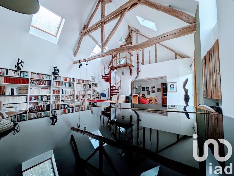 Maison - 210 m² - 6 pièces