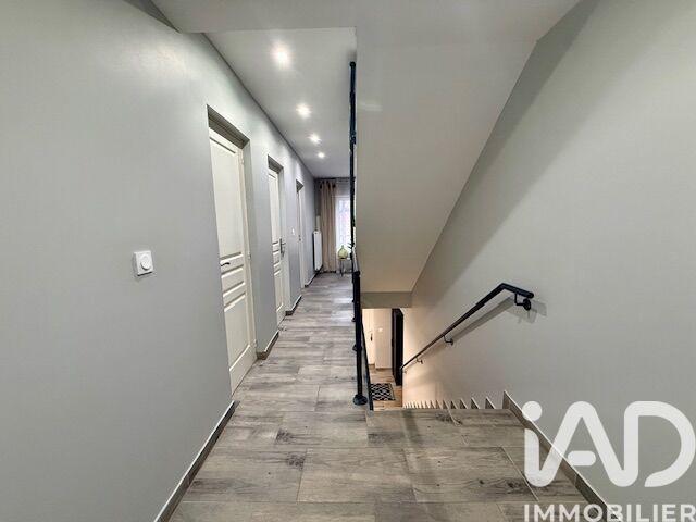 Maison - 193 m² - 8 pièces