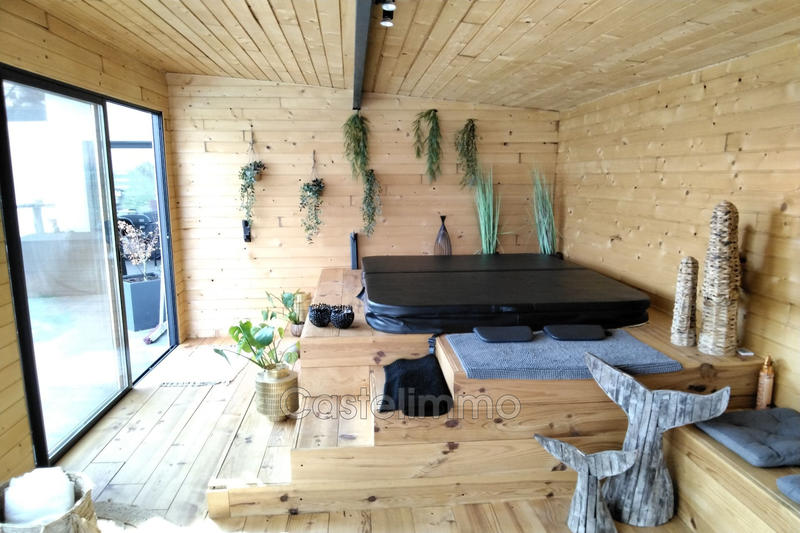 Villa - 200 m² - 4 pièces