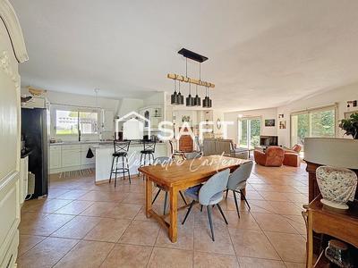 Maison - 155 m² - 5 pièces
