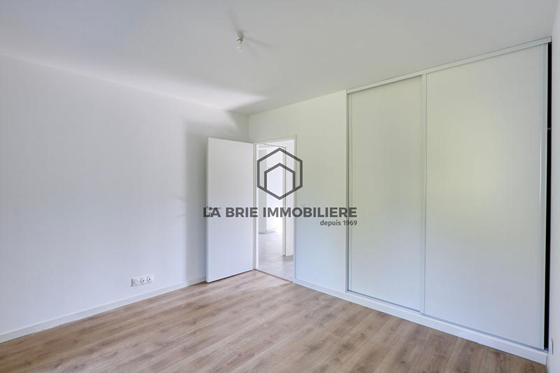 Appartement - 79 m² - 4 pièces