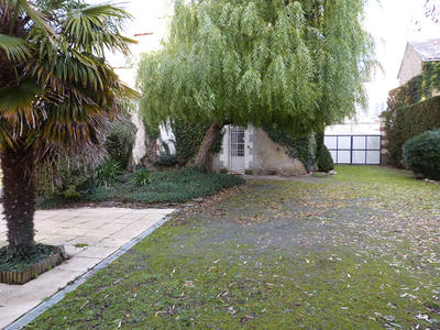 Maison - 240 m² - 10 pièces