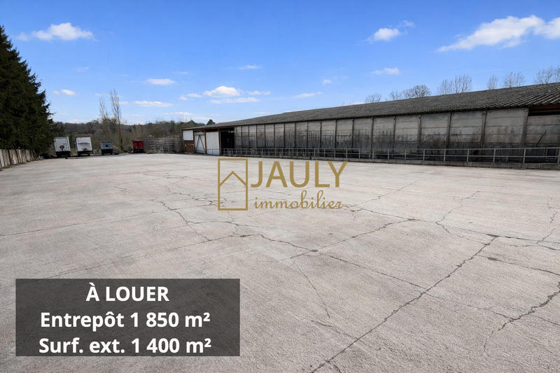 Local commercial - 1 850 m²