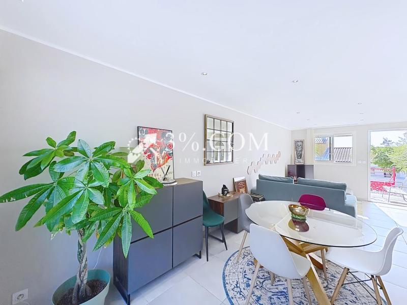 Maison - 100 m² - 6 pièces