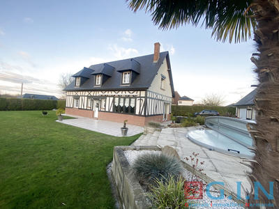 Maison - 140 m² - 4 pièces