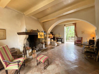 Bastide - 302 m² - 9 pièces