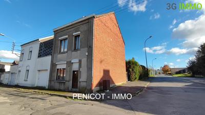 Maison - 98 m² - 4 pièces