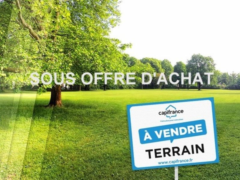 Terrain constructible - 838 m²
