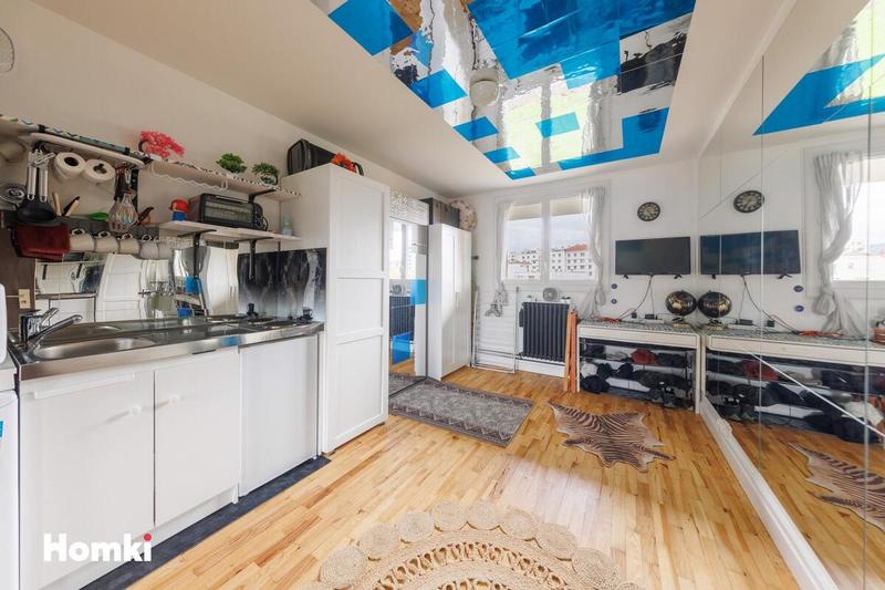 Appartement - 140 m² - 5 pièces