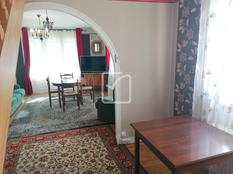 Maison - 110 m² - 5 pièces