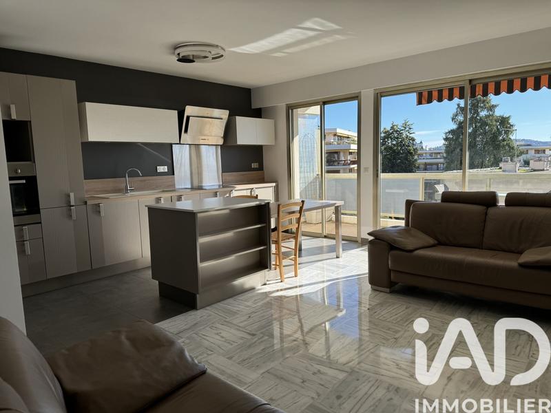 Appartement - 72 m² - 3 pièces