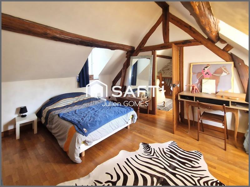 Maison - 298 m² - 12 pièces