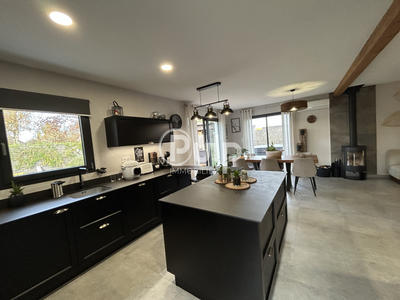 Maison - 127 m² - 5 pièces