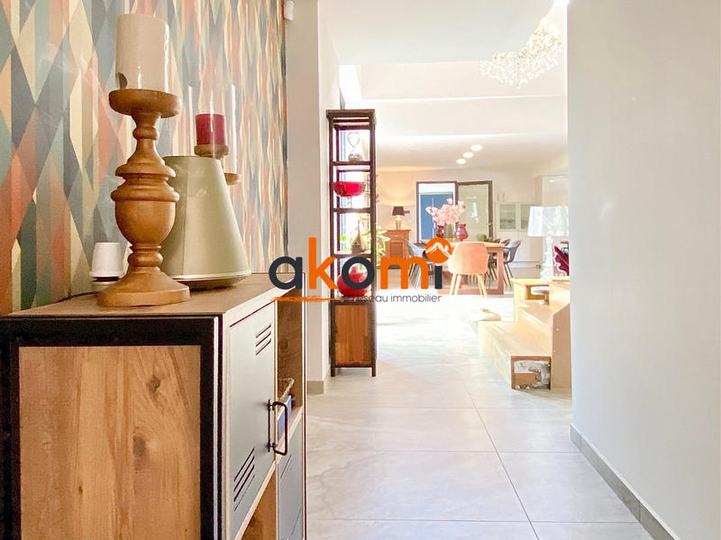 Maison - 200 m² - 5 pièces