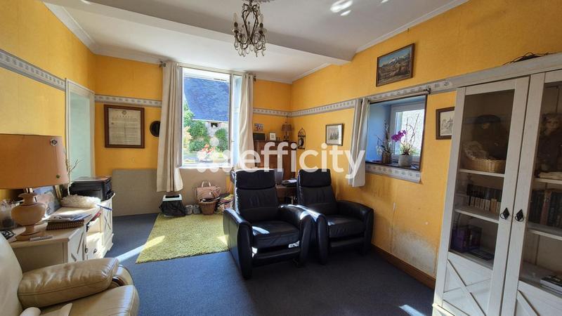 Maison - 495 m² - 14 pièces