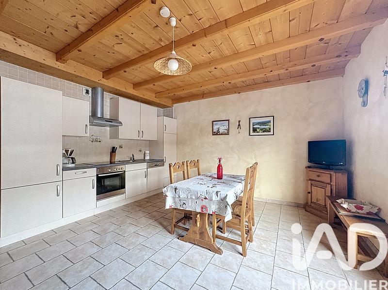 Maison - 300 m² - 21 pièces