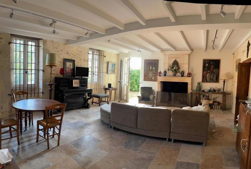 Maison - 255 m² - 5 pièces