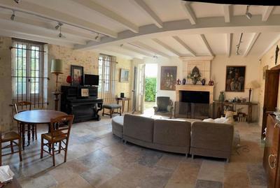 Maison - 255 m² - 5 pièces