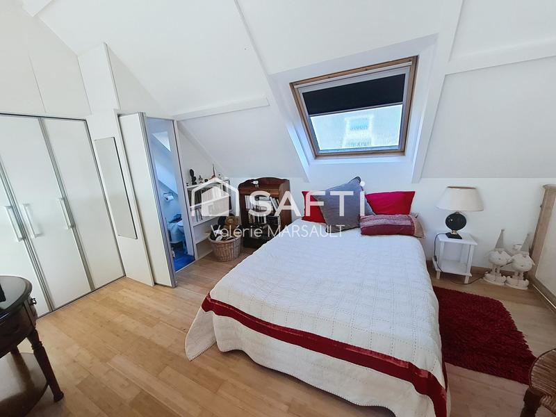 Maison - 271 m² - 8 pièces