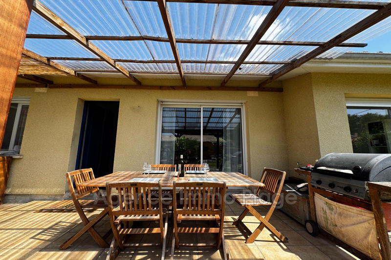 Maison - 140 m² - 6 pièces