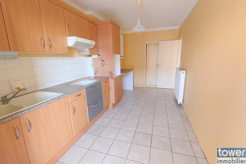 Appartement - 81 m² - 5 pièces