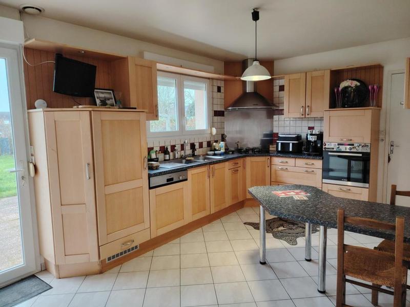 Maison - 104 m² - 10 pièces